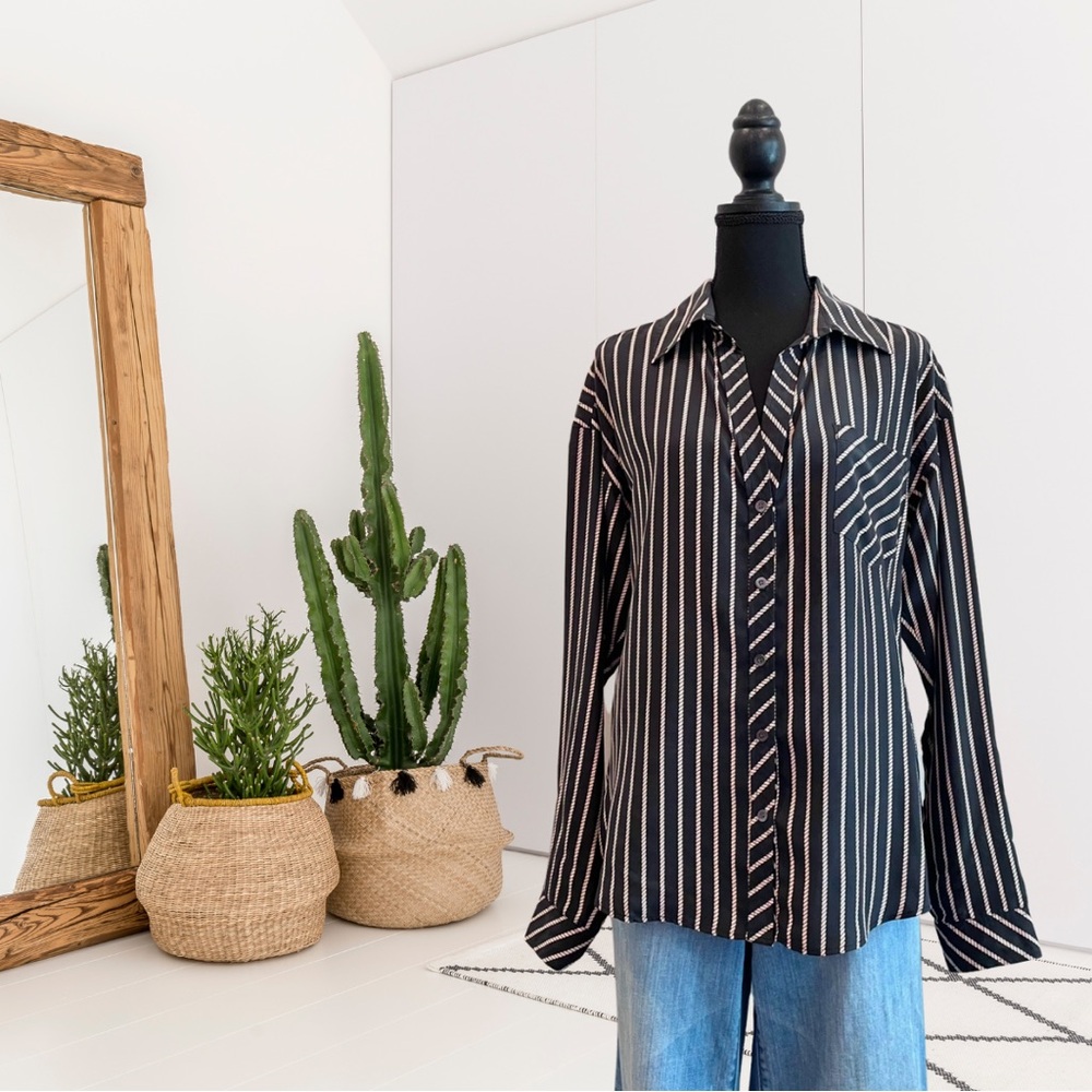 Diane Von Furstenberg Long Sleeve Twist Striped Silk Button Down Shirt